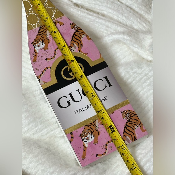 Gucci wine bottle design decor - Picture 2 of 4